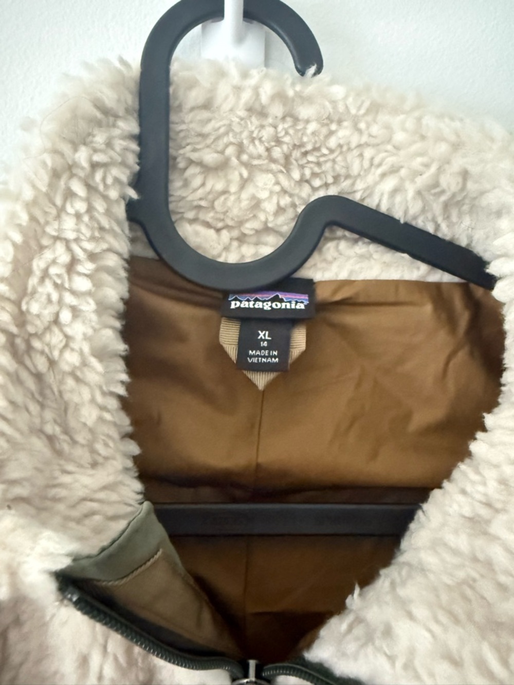 NWOT Patagonia Kids' Retro-X Fleece Jacket in Natural with Coriander Brown - Picture 3 of 9